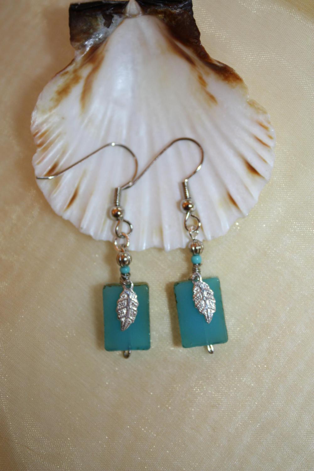 Beautiful .925 Sterling Silver Leaf And Turquoise Glass Earrings